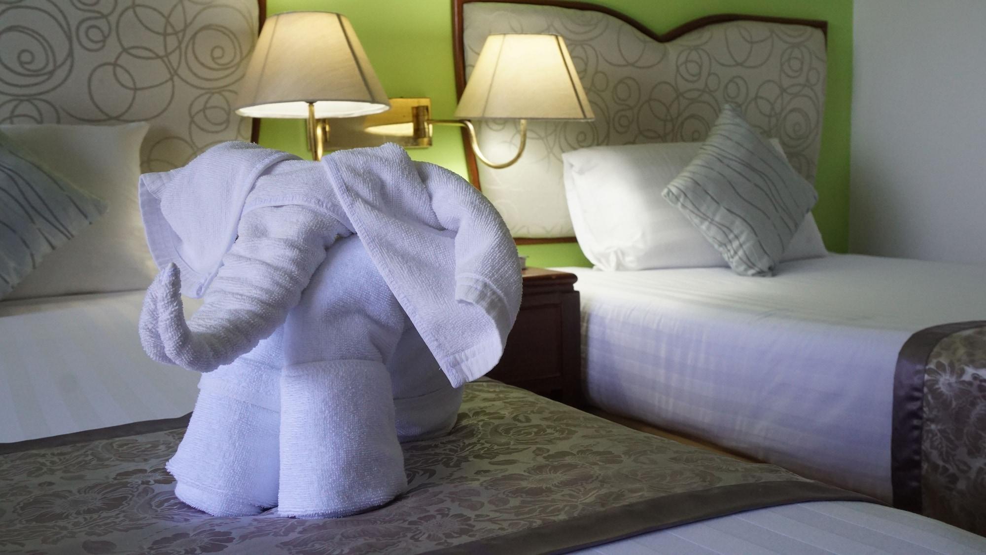 Wattana Park Hotel Trang Bagian luar foto