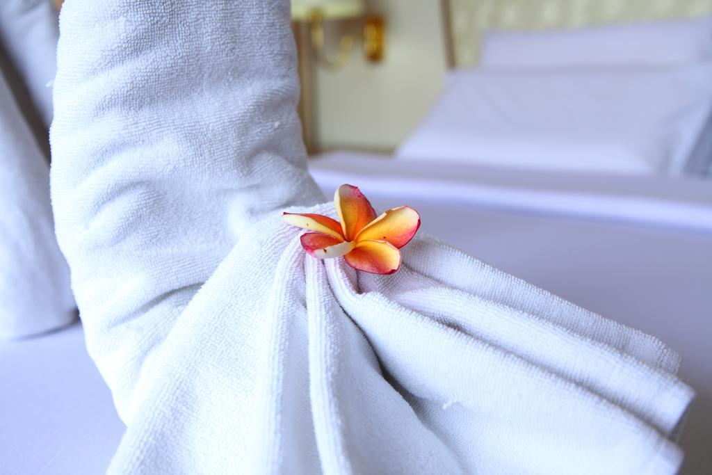 Wattana Park Hotel Trang Bagian luar foto