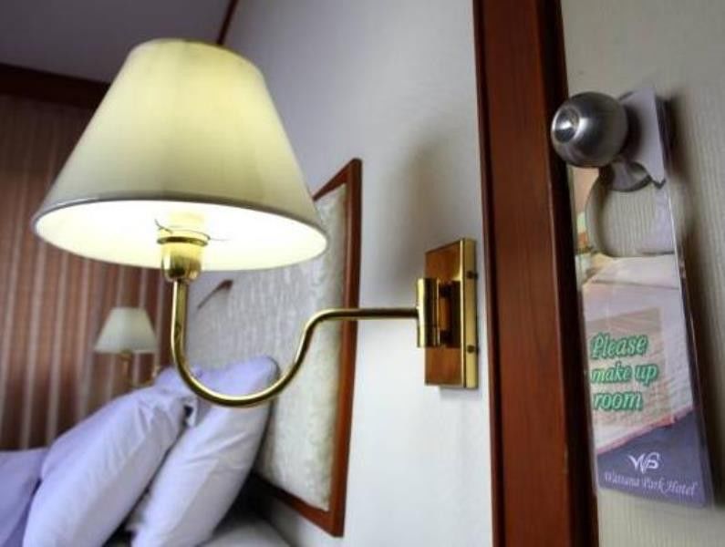 Wattana Park Hotel Trang Bagian luar foto