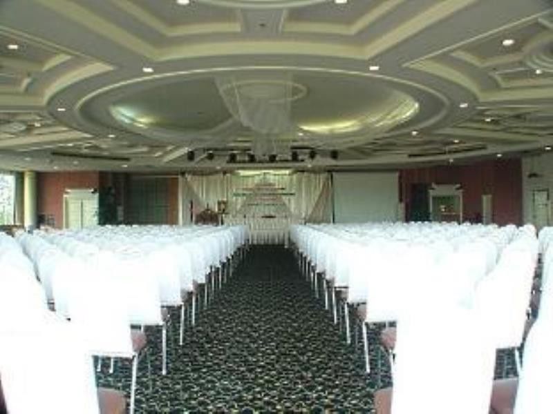Wattana Park Hotel Trang Bagian luar foto