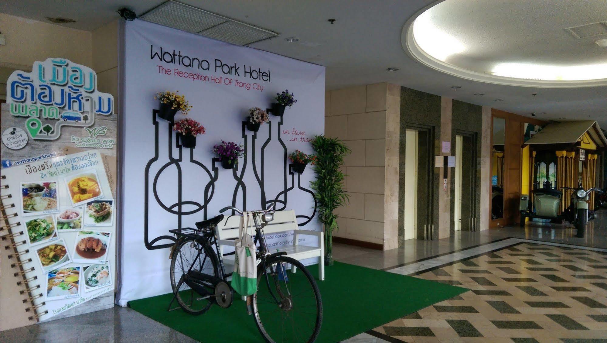 Wattana Park Hotel Trang Bagian luar foto