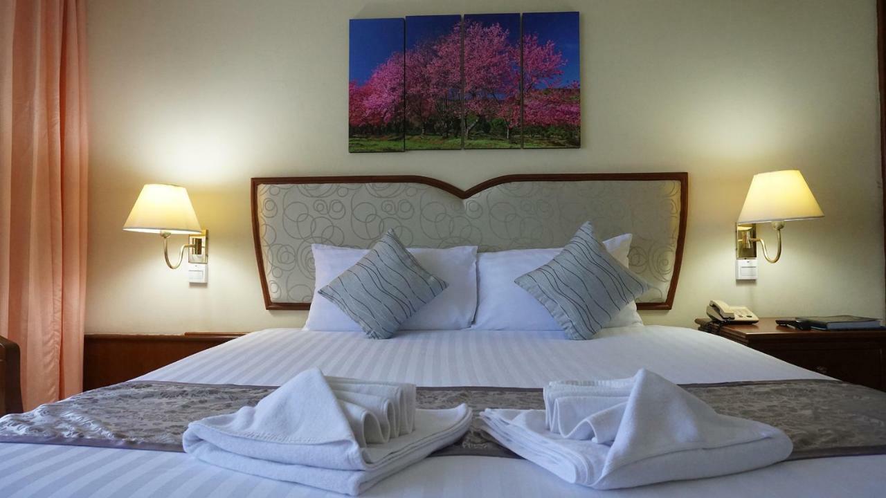 Wattana Park Hotel Trang Bagian luar foto