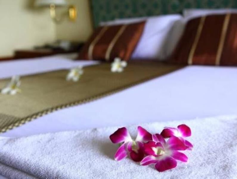Wattana Park Hotel Trang Bagian luar foto